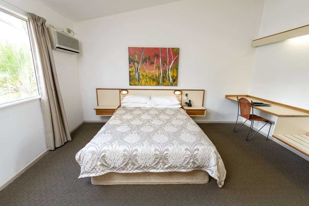 Wild Scotsman Motor Inn Gin Gin Qld Habitación foto