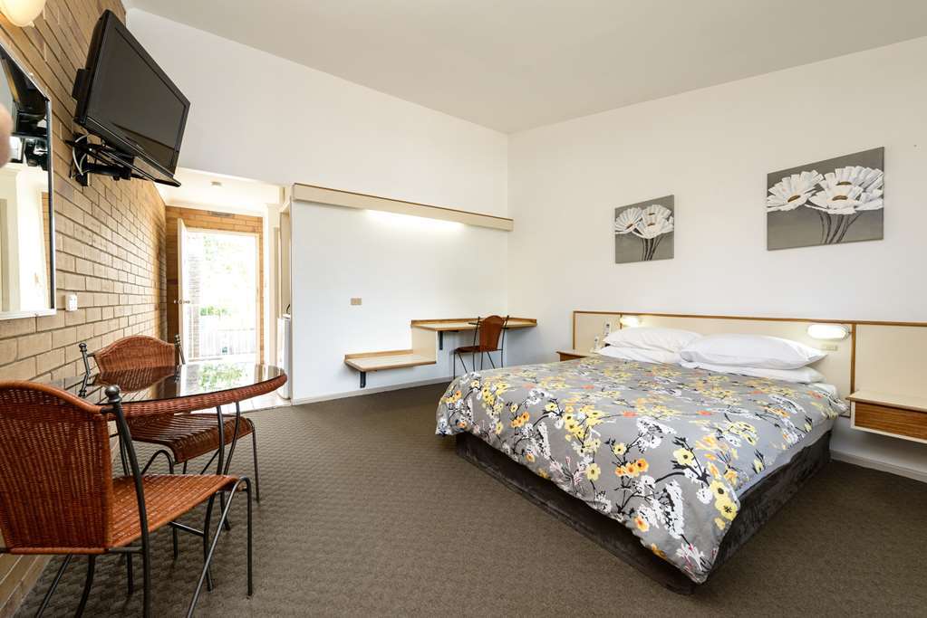 Wild Scotsman Motor Inn Gin Gin Qld Habitación foto